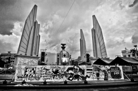 R48A5551_bw_2.jpg