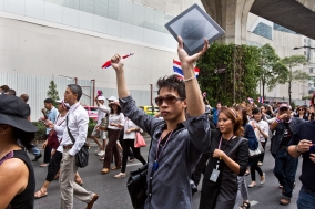 Bangkok Demo behind the Scenes
