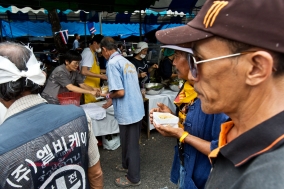 Bangkok Demo behind the Scenes