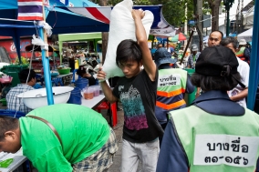 Bangkok Demo behind the Scenes