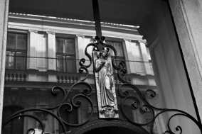 R48A9359_bw.jpg