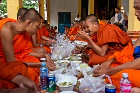 Human Rights march of the Monks and Supporters