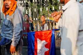 Roadblock on NR:5 during the Monk Walk; Justice brings Peace;